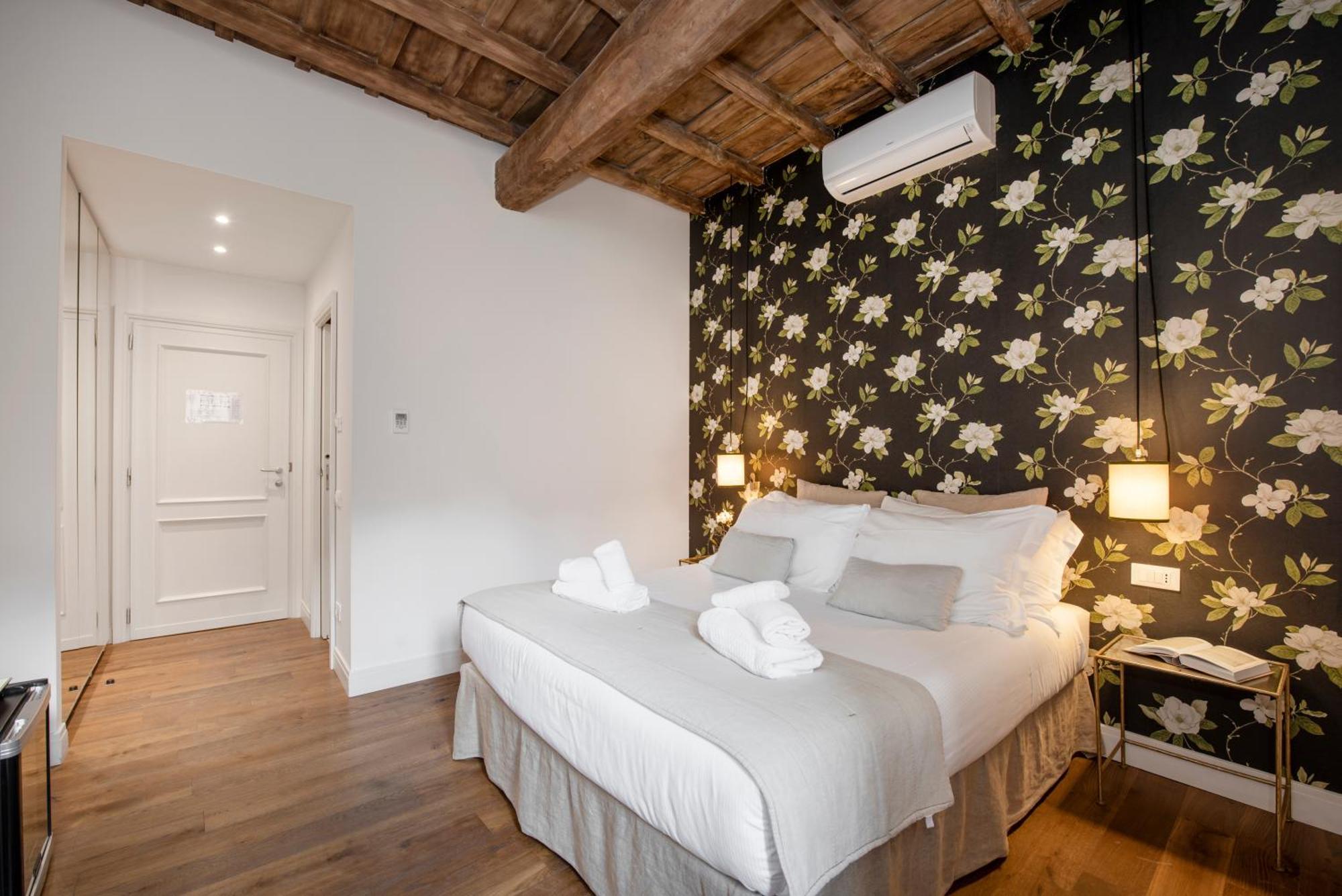 I Fiori De' Mario Suites Рим Екстериор снимка
