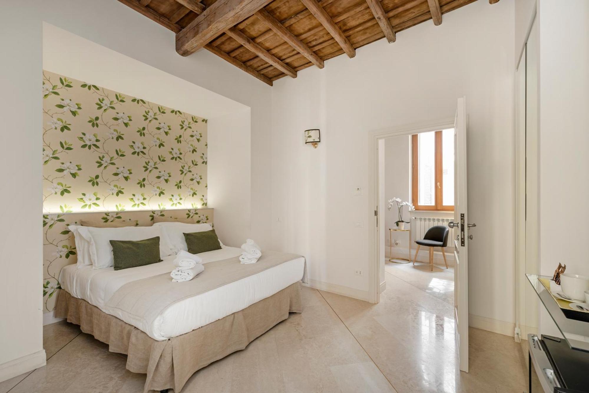 I Fiori De' Mario Suites Рим Екстериор снимка
