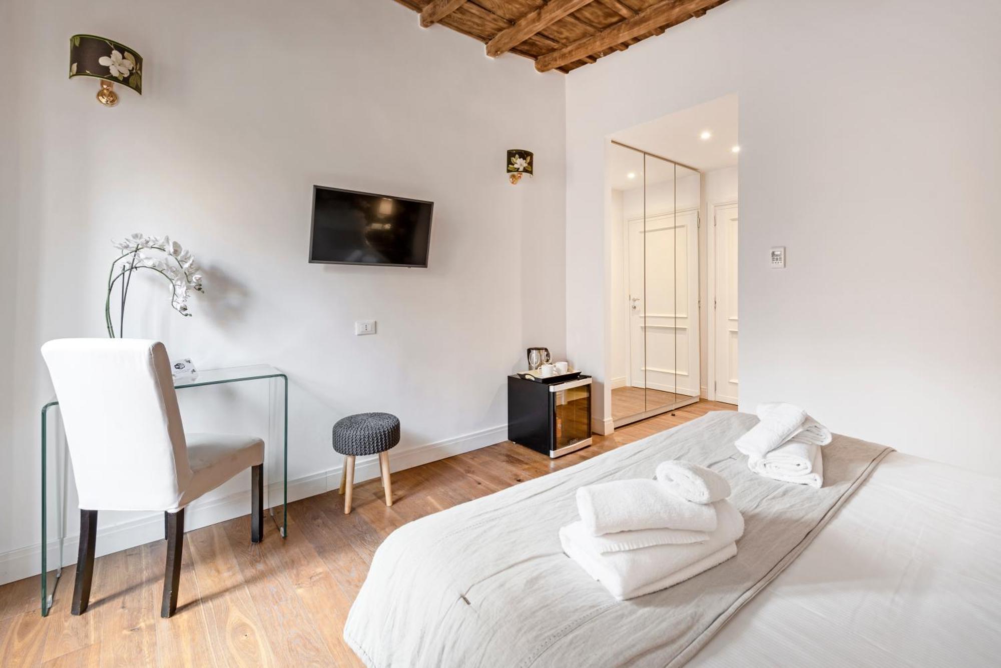 I Fiori De' Mario Suites Рим Екстериор снимка